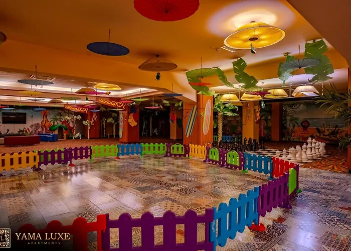 Yamaluxe - Huge - Confort & Luxury With Great View 布加勒斯特